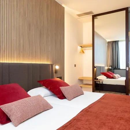 Alexandre Fira Congress 4*