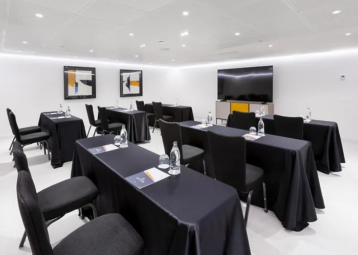 Hotel Alexandre Fira Congress